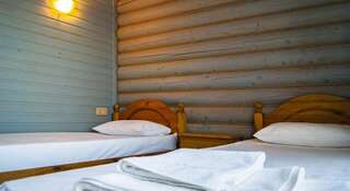 Гостиница Eco Park Hotel Шахты Улучшенный двухместный номер с 2 отдельными кроватями-13