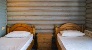 Гостиница Eco Park Hotel Шахты Улучшенный двухместный номер с 2 отдельными кроватями-12