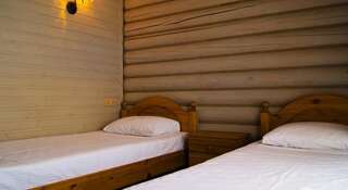 Гостиница Eco Park Hotel Шахты Улучшенный двухместный номер с 2 отдельными кроватями-10