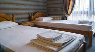 Гостиница Eco Park Hotel Шахты Улучшенный двухместный номер с 2 отдельными кроватями-14